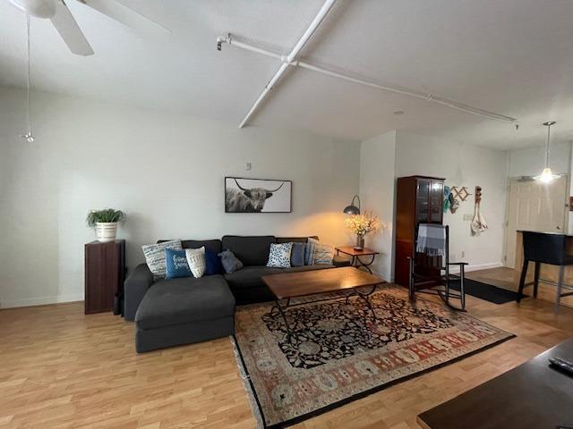Photo - 711 W 26th St Unidad 606