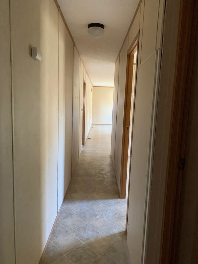 Photo - 3 Bedrooms, 2 Bathrooms in Pequot Terrace Trailer Park, Pequot Lakes, MN Lot B27 Unidad Lot B27