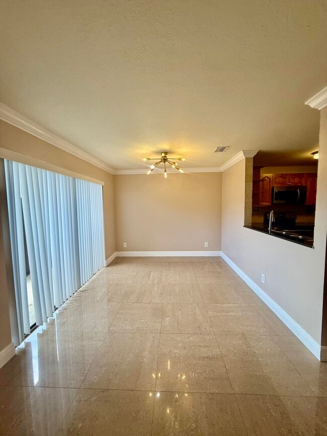 Photo - 2050 Oleander Blvd Unit 11-103