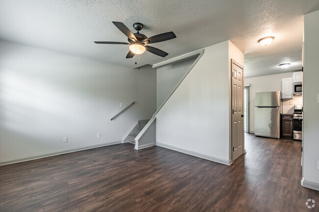 Glenrose Gardens - Glenrose Gardens Apartments