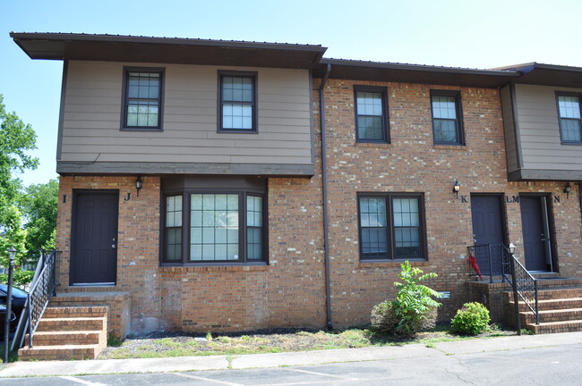 Stonehouse Apartments - Stonehouse Apartments