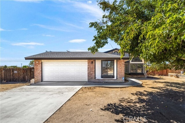 Photo - 21690 Everett Dr Casa