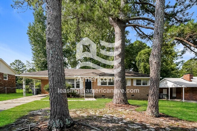 Photo - 1813 Bassler St