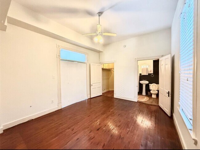 Photo - 1427 Church St Unit 4