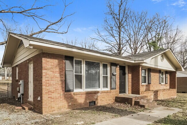 Photo - 1100 Bilmark Ave