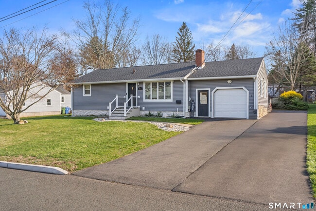 Building Photo - 77 Basswood Dr