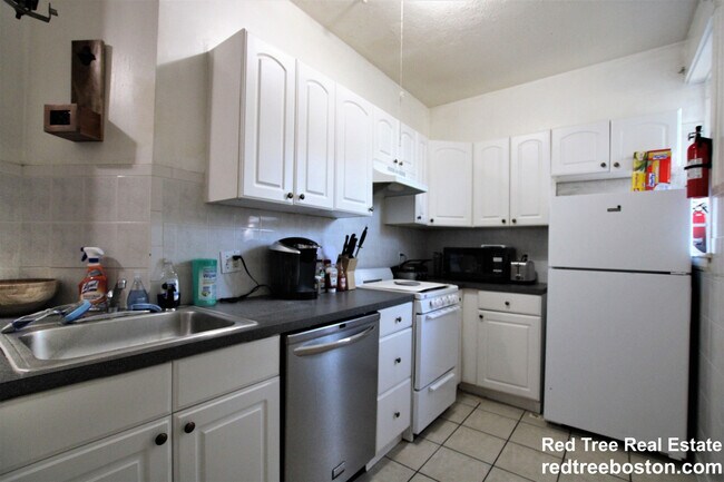 Photo - 316 Saint Paul St Unit 3
