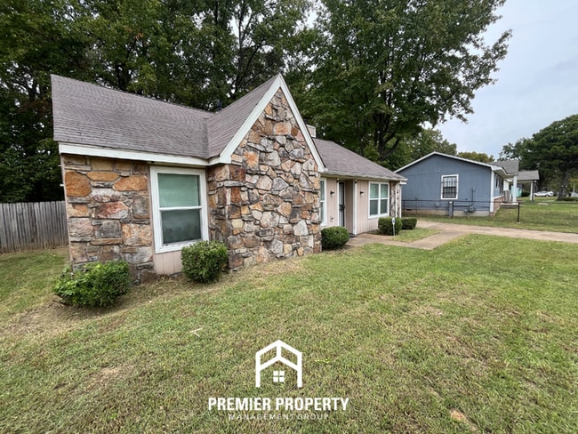 Photo - 4847 Daphne Rd