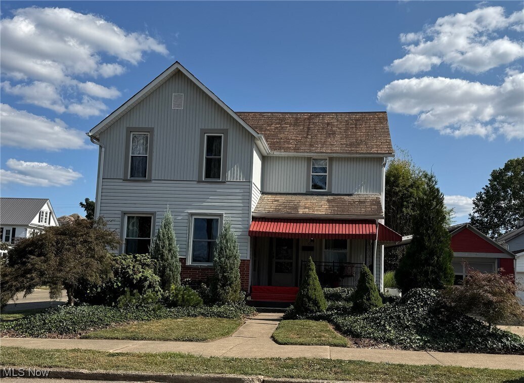 Photo - 450 E 5th St Casa