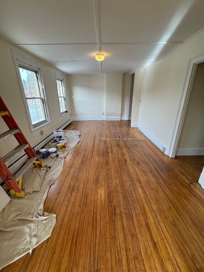 Photo - 2 Valley St Unidad Suite C