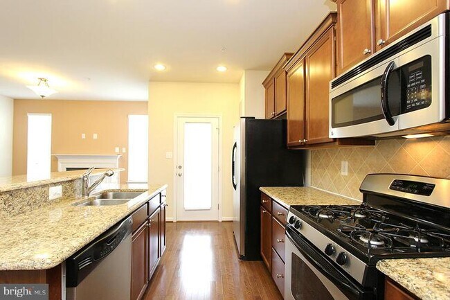 Photo - 23236 Roberts Tavern Dr