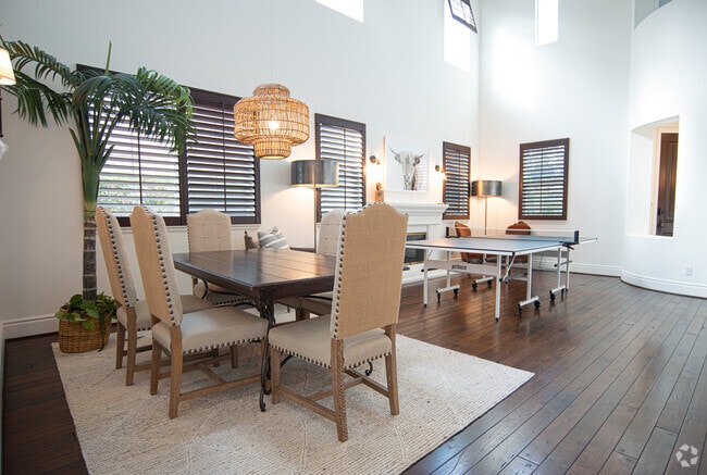 Building Photo - 3231 Avenida Aragon Rental