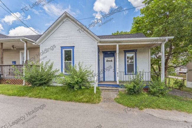 Building Photo - 907 Floral Ave