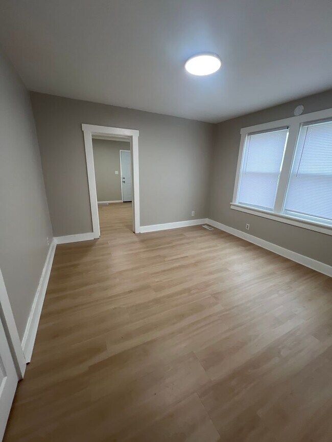 Photo - 1816-1818 E Watch Ave Unit 1818 Watch Ave