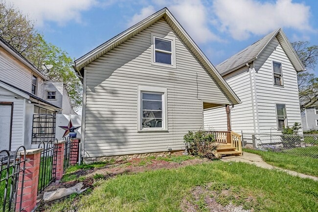 Photo - Charming 4 bedroom, 1 bathroom