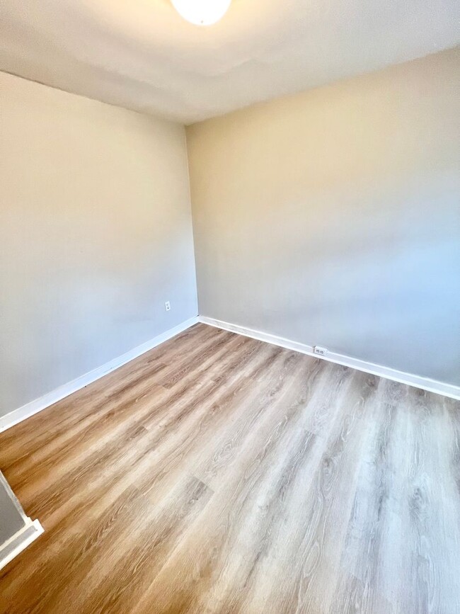 Photo - 14 Walnut St Unit 3