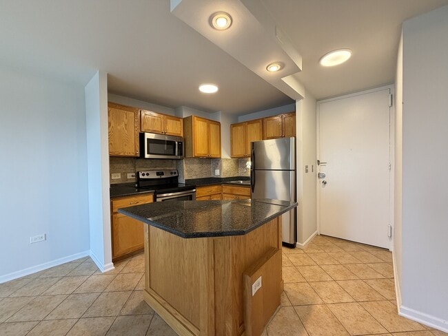 Photo - 1442 N Dearborn St Unit B61