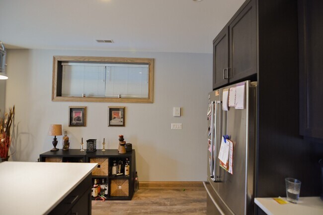 Photo - 4332 N Ashland Ave Unit M09H