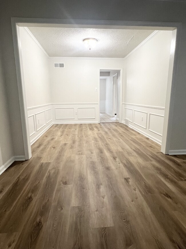 Photo - 6123 Blue Springs Ave