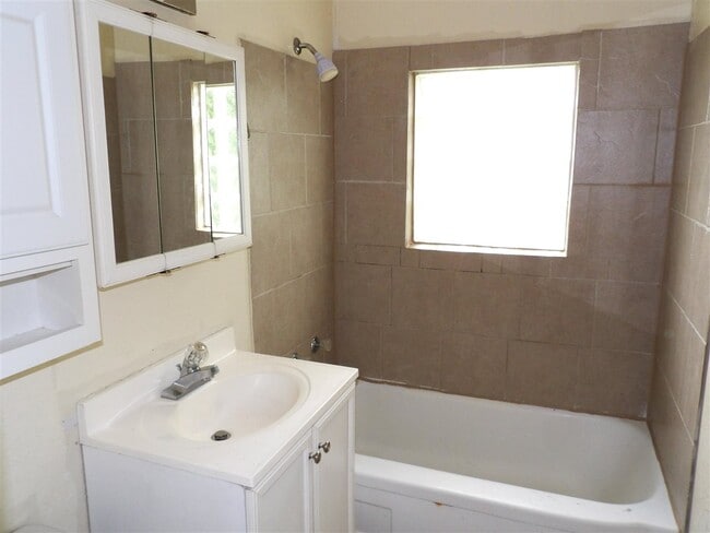 Photo - 2503 SW Cornell Ave