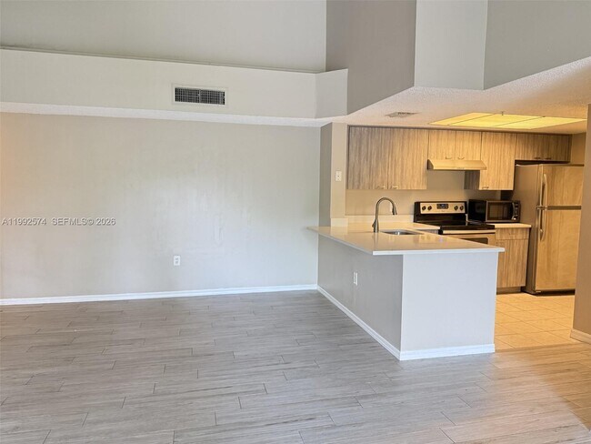 Photo - 5015 Wiles Rd Unit 207