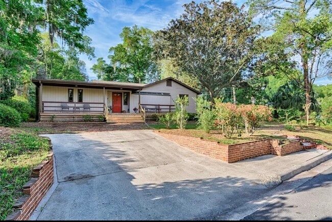 Photo - 1635 NW 7th Pl