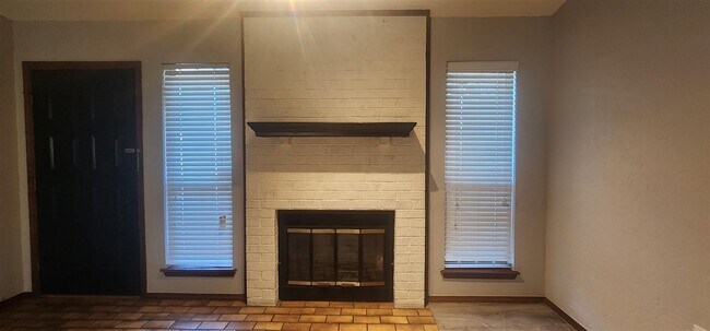 Photo - 907 NE Tortoise Dr