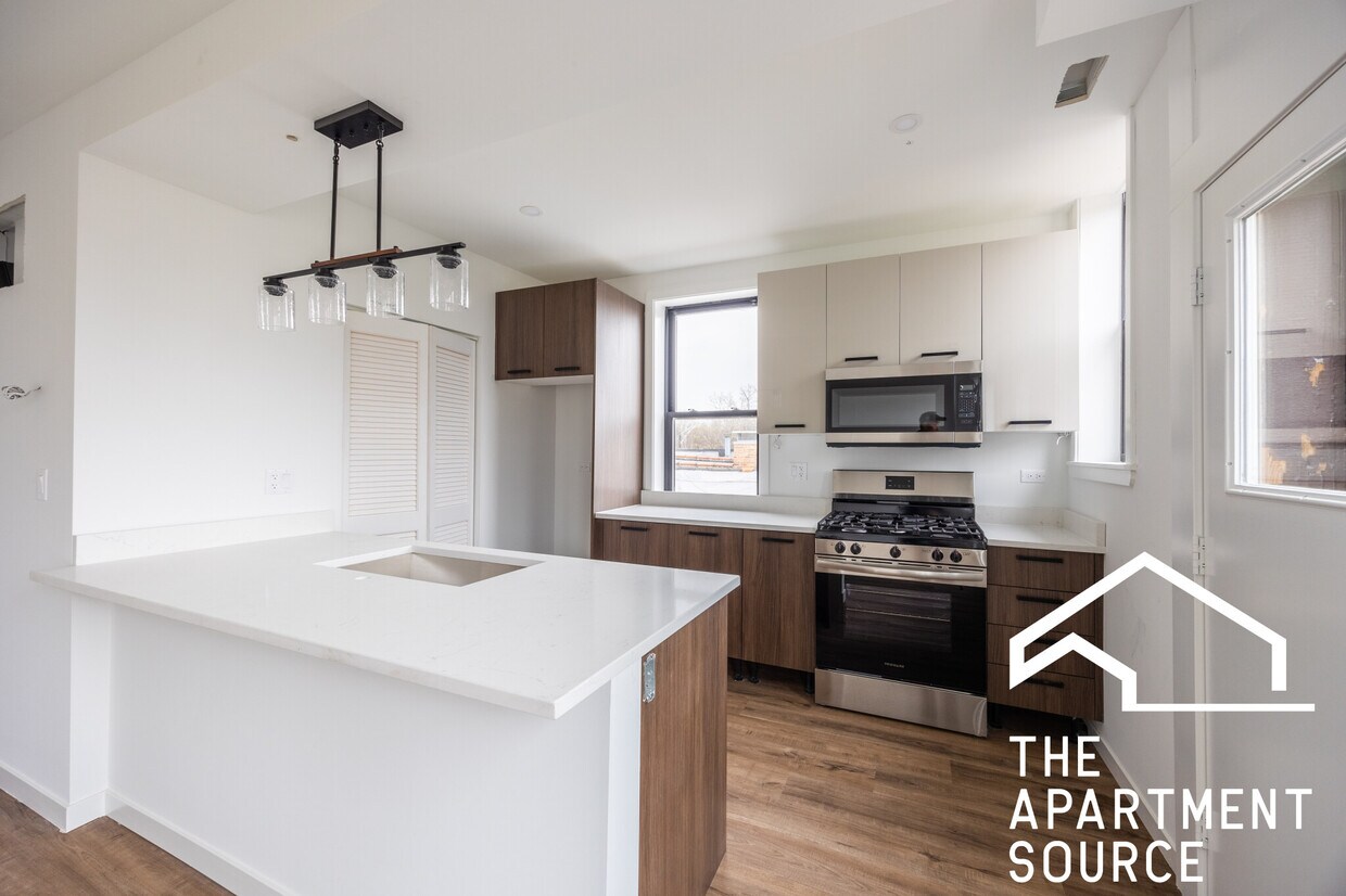 Photo - 4410 N Greenview Ave (Chicago, IL)