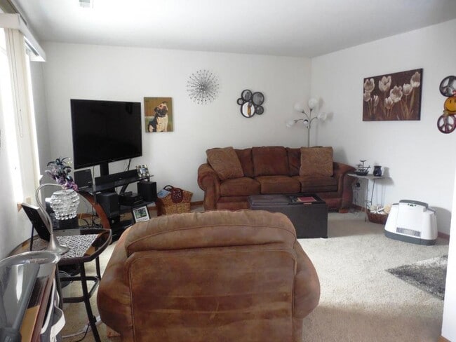 Photo - Woodside Apartments