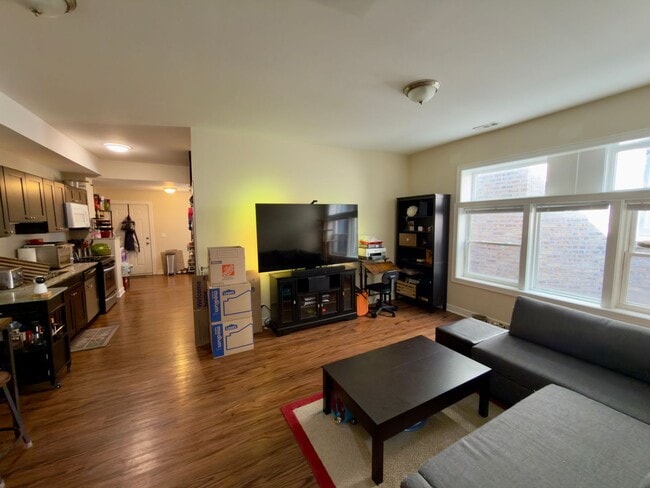 Photo - 3550 W Lawrence Ave Unit 3550-2N