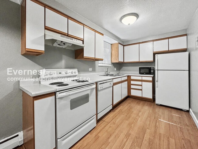 Building Photo - 2295 E Asbury Ave Unit 101