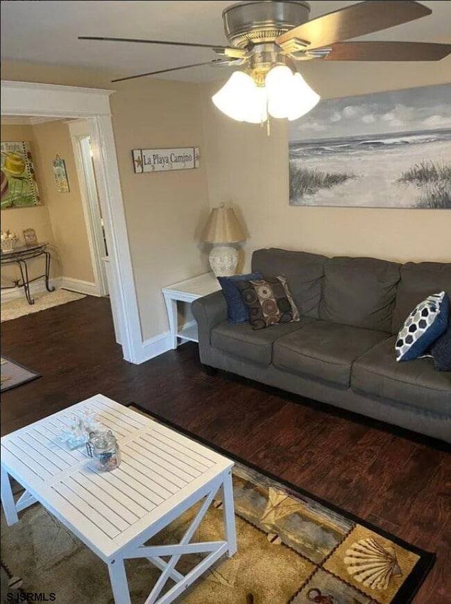 Photo - 106 N Rosborough Ave Unit 3