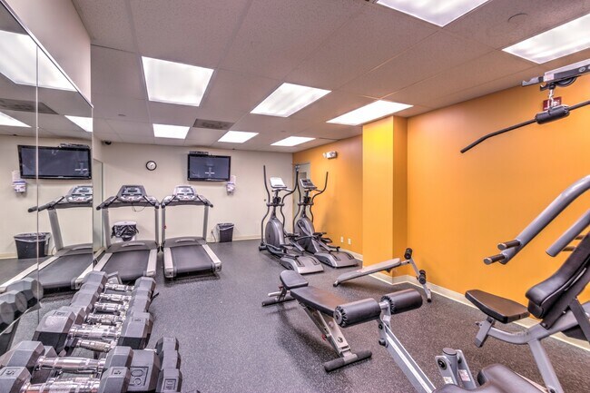4616 Lindell Blvd. (Carleton Apt)