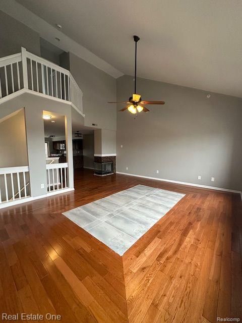 Photo - 4240 Maple St