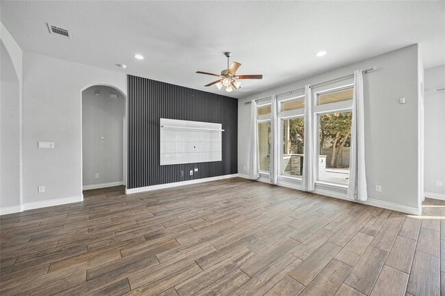 Photo - 169 Belford St