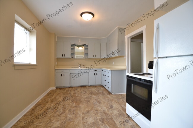 Photo - 120 E North St Unit B1