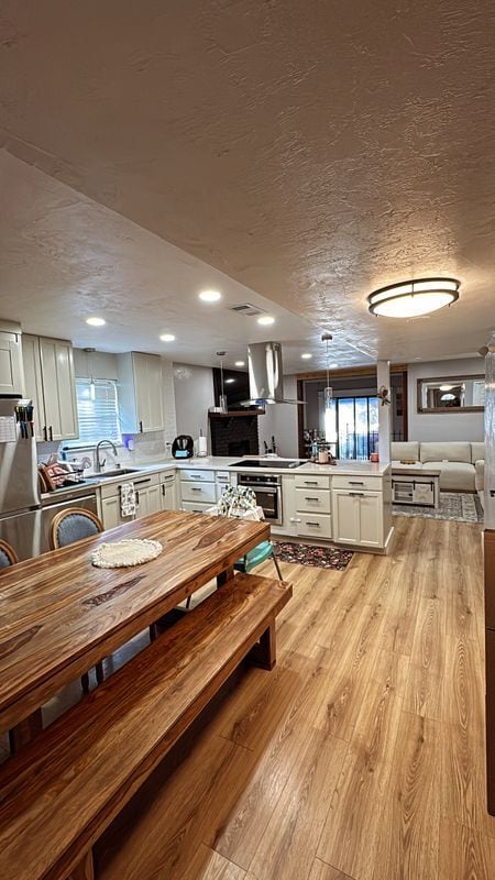 Building Photo - 2348 Merrigan Pl