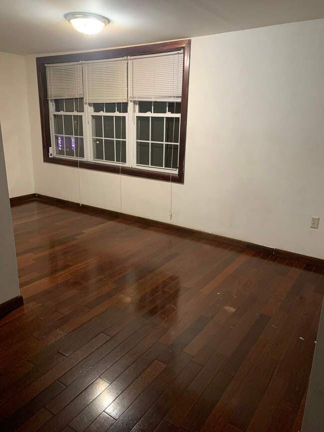 Photo - 101-46-146 95th St