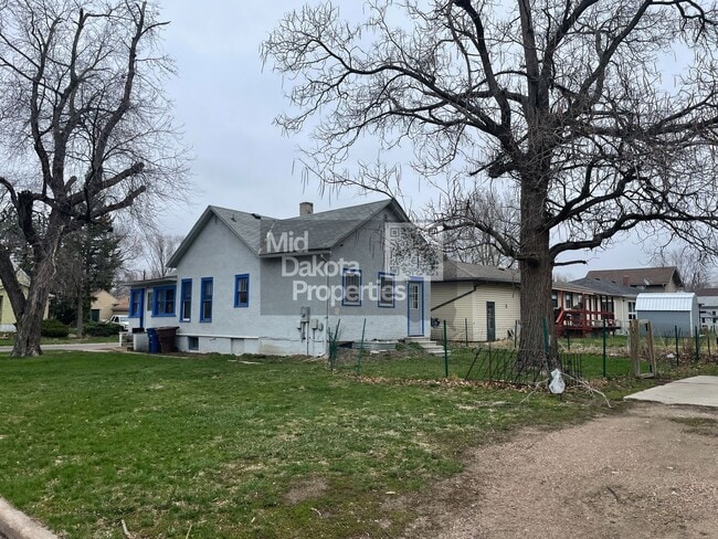 Photo - 723 W 5th- 2 bedroom House