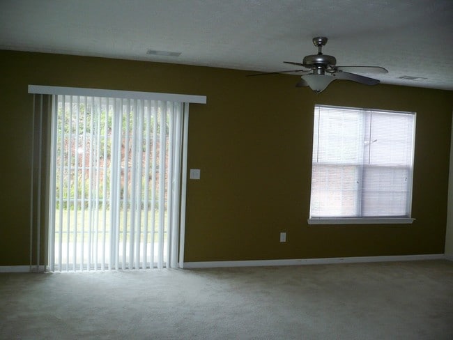 672 Georgetown Ct