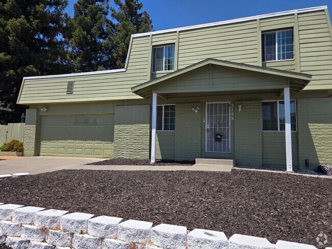 Building Photo - AVAILABLE NOW Rental