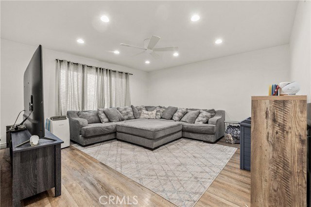 Photo - 15634 Wharff Ln