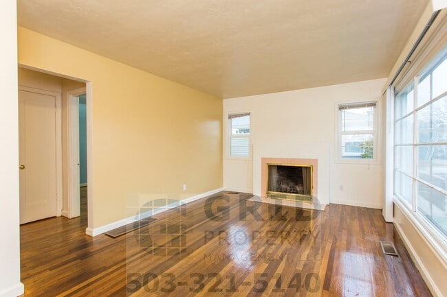 Building Photo - 2 Bedroom House Available in Kenton Neighb...