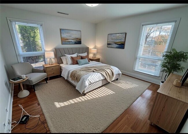 Photo - 1685 Chevron Way