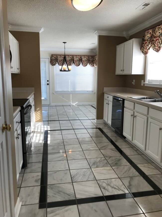 Photo - Beautiful 3 bedroom, 2.5 bath home