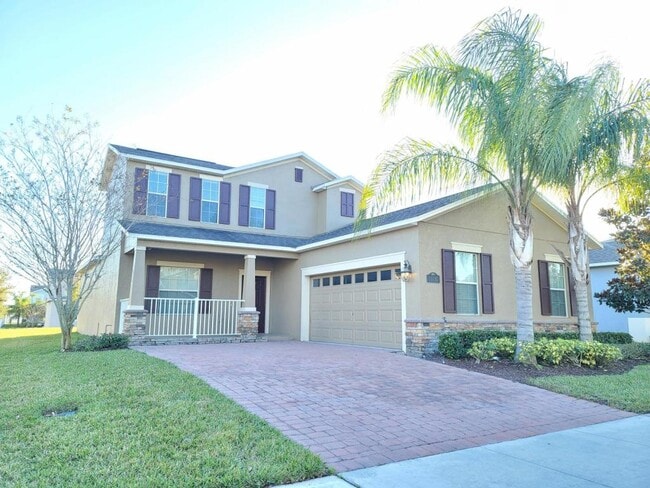 Building Photo - 15030 Evergreen Oak Loop