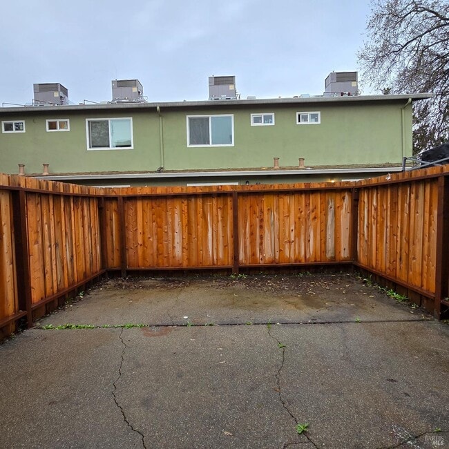 Photo - 1407 Callen St