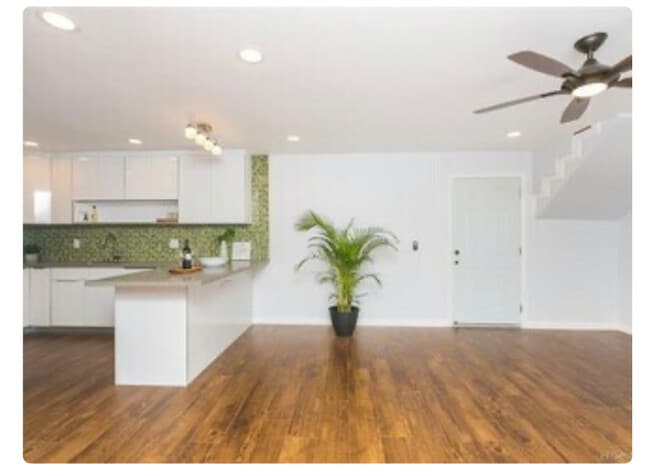 Photo - 1310 Maalahi St