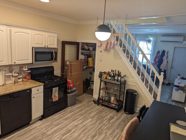 Photo - 3422 Crawford St