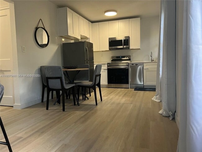 Photo - 421 75th St Unit 3